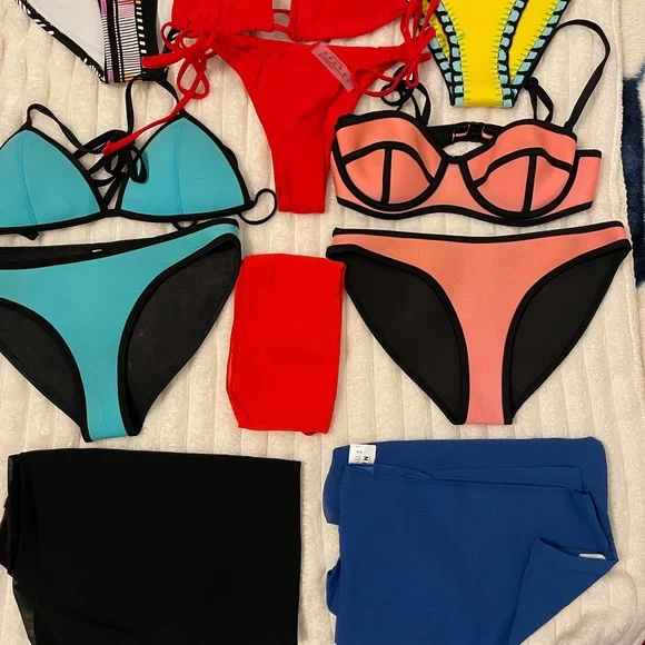 5 BIKINIS WITH 4 COVER UPS - Picture 2 of 5